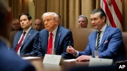 Президент Дональд Трамп під час засідання кабінету міністрів у Білому домі у Вашингтоні, 26 лютого 2025 року