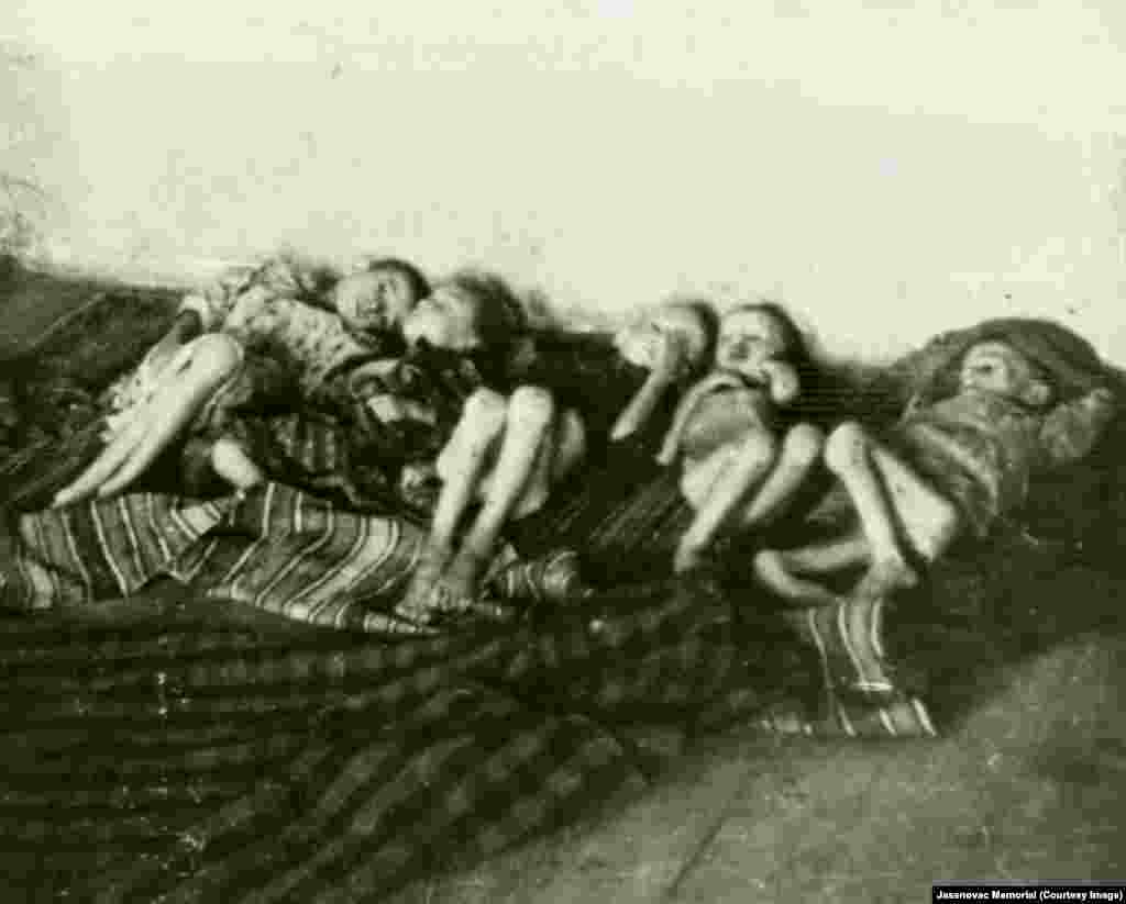 Dječija bolnica u Staroj Gradiški, koncentracioni kamp za žene i djecu, u kojem su hiljade pogubljene. Diana Budisavljević ušla je u bolnicu 1942. 
