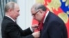 У Німеччині обшукали нерухомість російського олігарха Усманова, вилучено кілька авто – ЗМІ