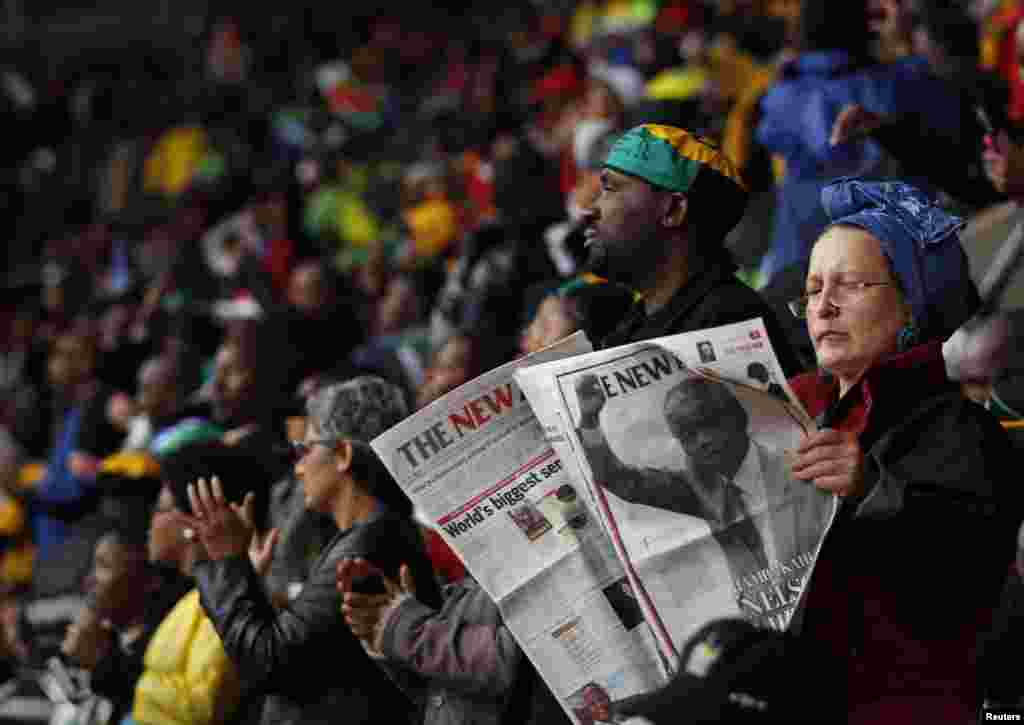 Johannesburg, 10. decembar 2013. Foto: REUTERS / Siphiwe Sibeko