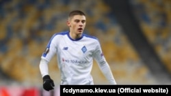 Захисник динамівців Віталій Миколенко (на фото) сказав, що «засмучений через неучасть у майбутньому матчі Мессі»