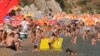 Moskva plaši crnogorskim plažama, Rusi dolaze na more