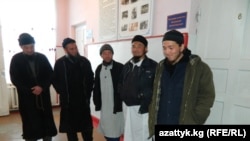 Уруксат албай дааватка чыкты деген кине менен "Йакын инкар" жамаатынын мүчөлөрү буга чейин да кармалган. Ысык-Көл, февраль, 2015-жыл 